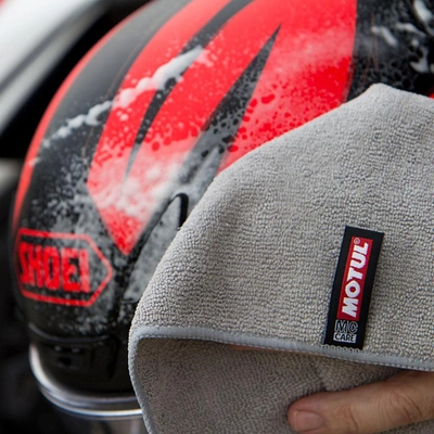 Motul E11 Matte Surface Clean Spray - 400ml