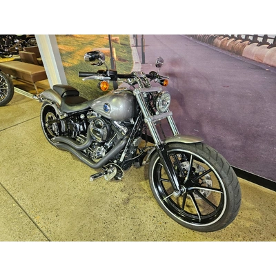 2016 Harley-davidson 1700CC FXSB SOFTAIL BREAKOUT CRUISER