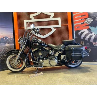 2014 Harley-davidson 1700CC FLSTC HERITAGE SOFTAIL CLASSIC CRUISER