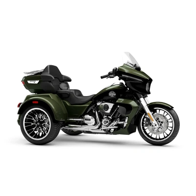 2026 Harley-Davidson Street Glide 3 Limited - Olive Steel Metallic/Vivid Black - Chrome Trim