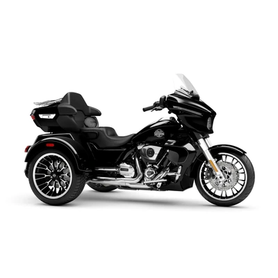 2026 Harley-Davidson Street Glide 3 Limited - Vivid Black - Chrome Trim