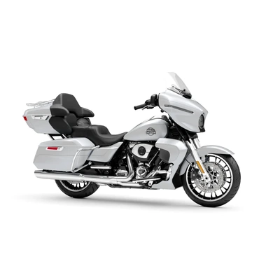 2026 Harley-Davidson Street Glide Limited - White Onyx Pearl - Chrome Trim