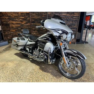 2015 Harley-Davidson 1800CC CVO STREET GLIDE CRUISER
