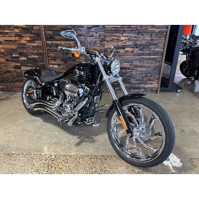 2016 Harley-Davidson 1700CC FXSB SOFTAIL BREAKOUT CRUISER