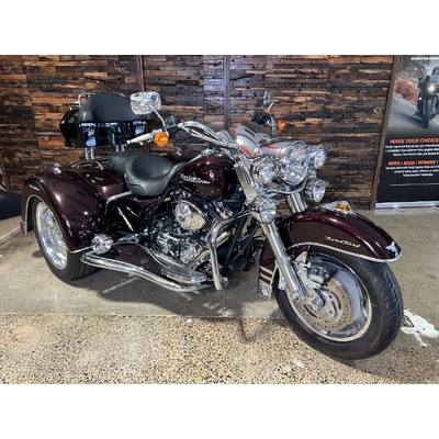 2005 HARLEY-DAVIDSON 1450CC FLHRSI ROAD KING CUSTOM CRUISER