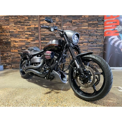2016 Harley-Davidson 1800CC FXSE CVO PRO STREET BREAKOUT CRUISER