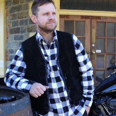 Johnny Reb Mens Lightning Ridge Suede Vest - Black