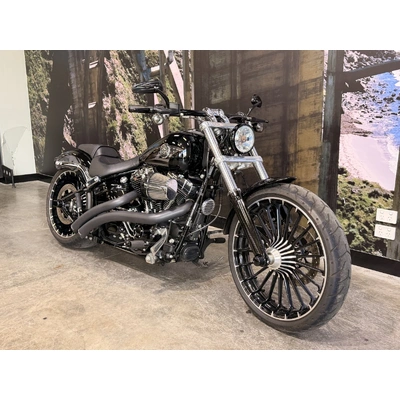 2017 Harley-davidson 1700CC FXSB SOFTAIL BREAKOUT CRUISER