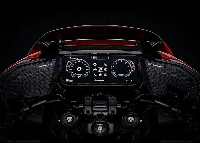 2026 CVO Road Glide ST Beauty Skyline OS