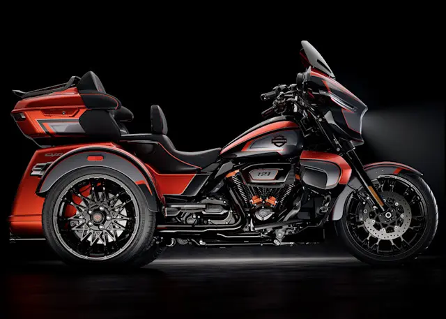 2026 CVO Street Glide 3 Limited Paint Finish