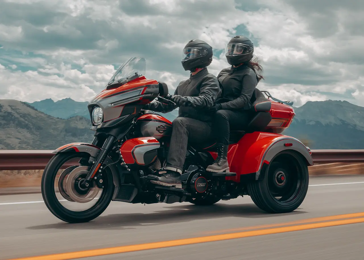 2026 CVO Street Glide 3 Limited Riding Shot
