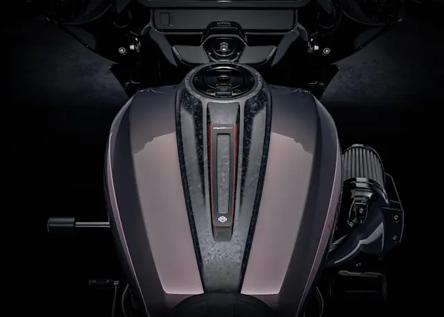 2026 CVO Street Glide ST Carbon Details