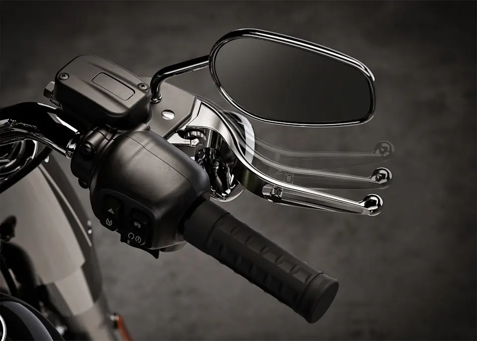 2026 Low Rider ST USB-C Charging