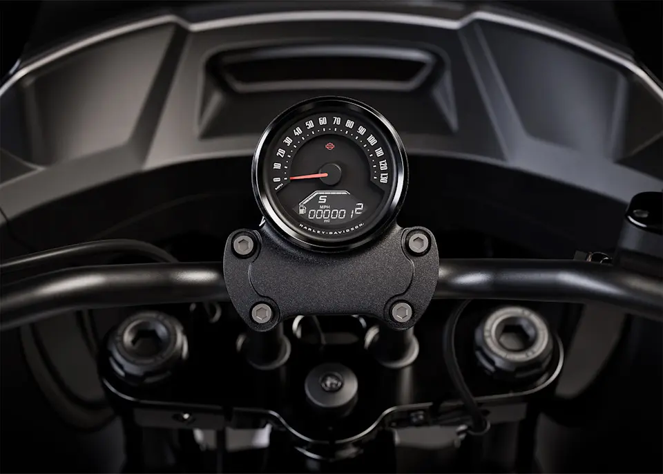 2026 Low Rider ST Selectable Ride Modes and 102 mm Display