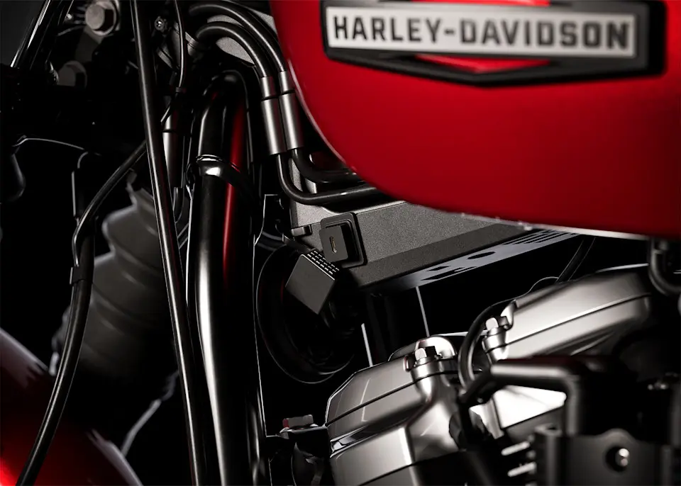 2026 Street Bob USB-C Charing Port Close Up