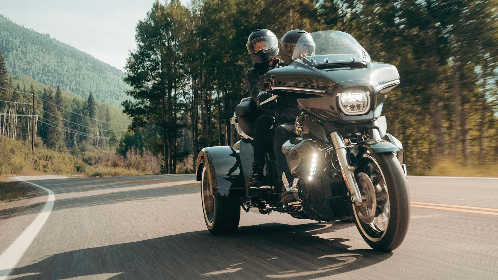 2026 Street Glide 3 Limited Riding Shot