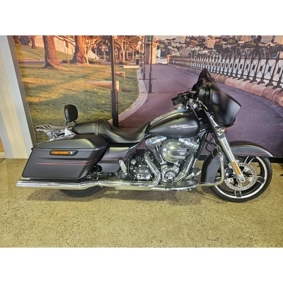 2016 Harley-davidson 1700CC FLHXS STREET GLIDE SPECIAL CRUISER