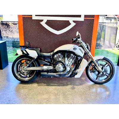 2015 Harley-davidson 1250CC VRSCF MUSCLE CRUISER