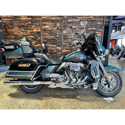2015 Harley-Davidson 1800CC CVO LIMITED CRUISER