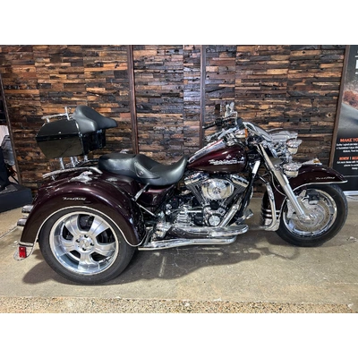 2005 HARLEY-DAVIDSON 1450CC FLHRSI ROAD KING CUSTOM CRUISER