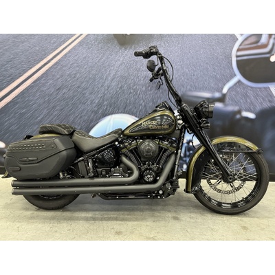 2018 Harley-davidson 1800CC FLHCS HERITAGE SOFTAIL CLASSIC CRUISER