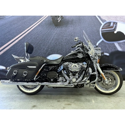 2010 HARLEY-DAVIDSON 1600CC FLHRC ROAD KING CLASSIC CRUISER