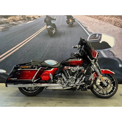 2021 HARLEY-DAVIDSON 1900CC FLHXSE CVO STREET GLIDE CRUISER