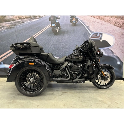 2025 Harley-davidson 1900CC FLHTCUTG TRI GLIDE U/CLC 114 TRIKE